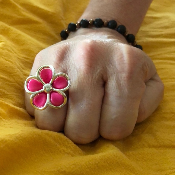 Several different colored flower rings!! - Picture 7 of 8